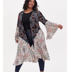Torrid 00 bell sleeve duster